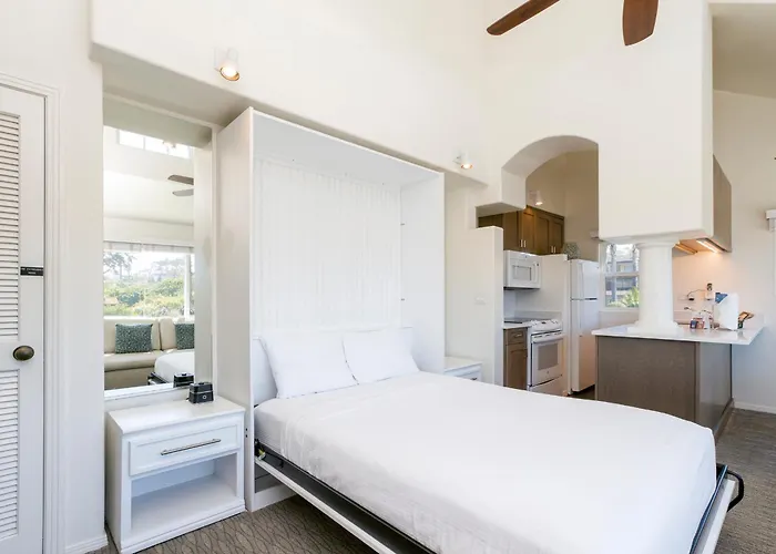 Wave Crest Resort