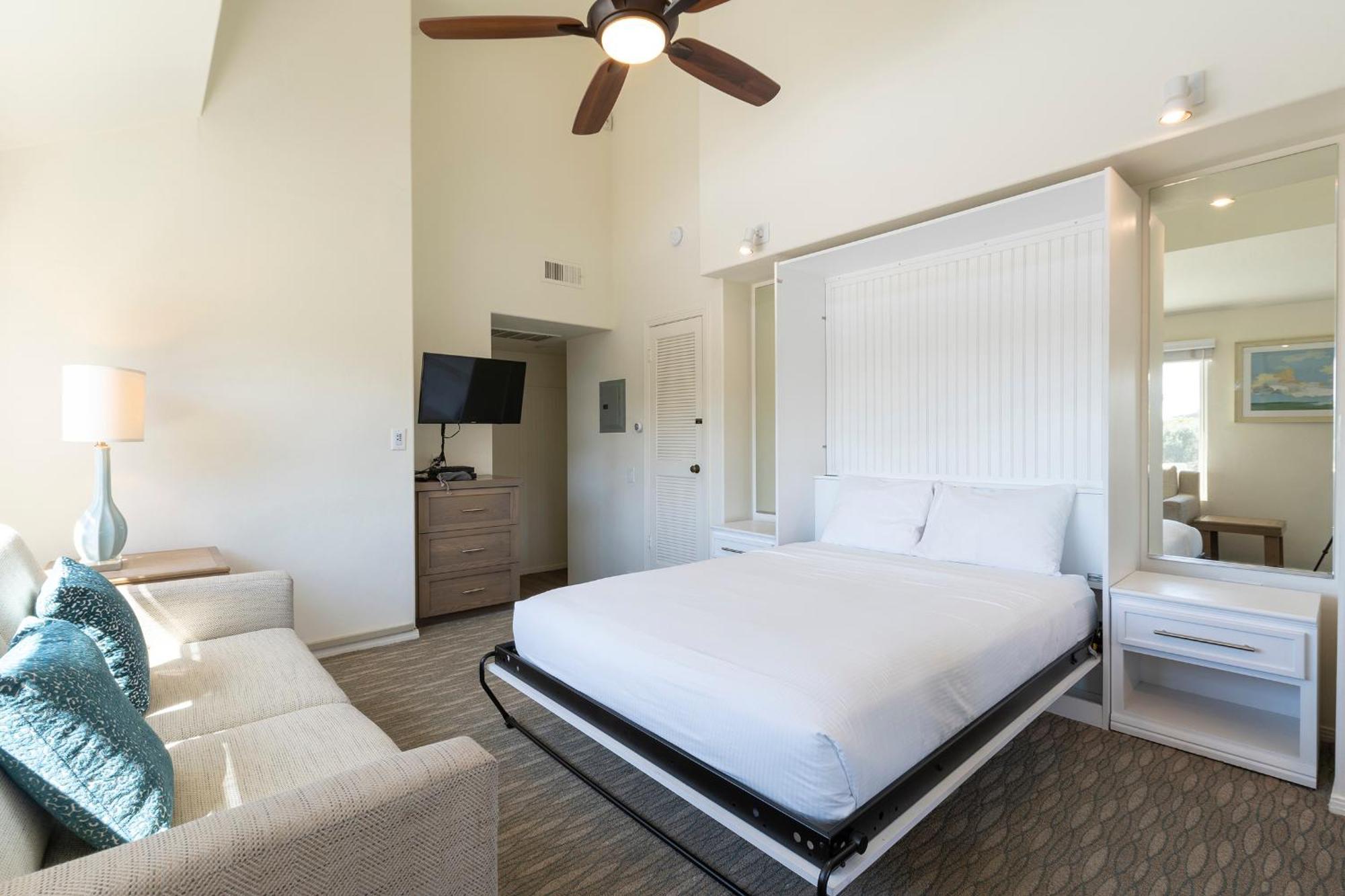 Aparthotel Wave Crest 3*